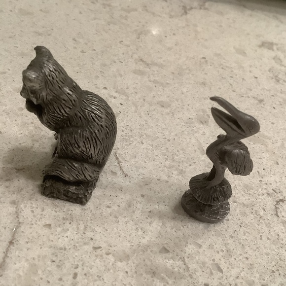 Two Pewter Miniature Animal Figurines- Raccoon and Pelican - Picture 12 of 14